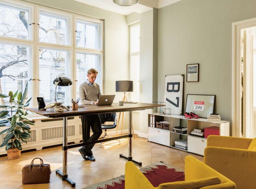 10 Good Reasons For A Height Adjustable Desk Why Stand Up Desks Are The Office Workstations Of Future Designer Furniture By Smow Com - How Do Height Adjustable Desks Work