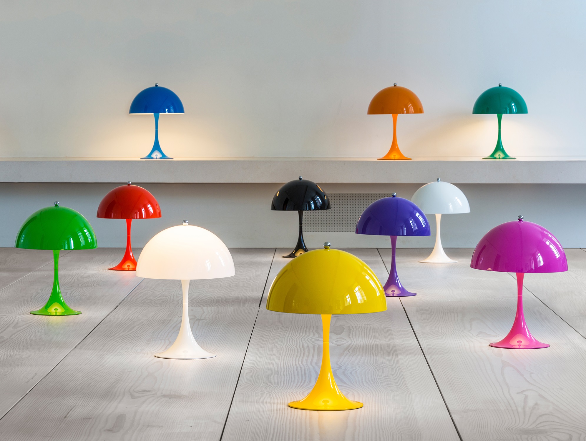 The perfect colour concept Louis Poulsen Panthella Mini