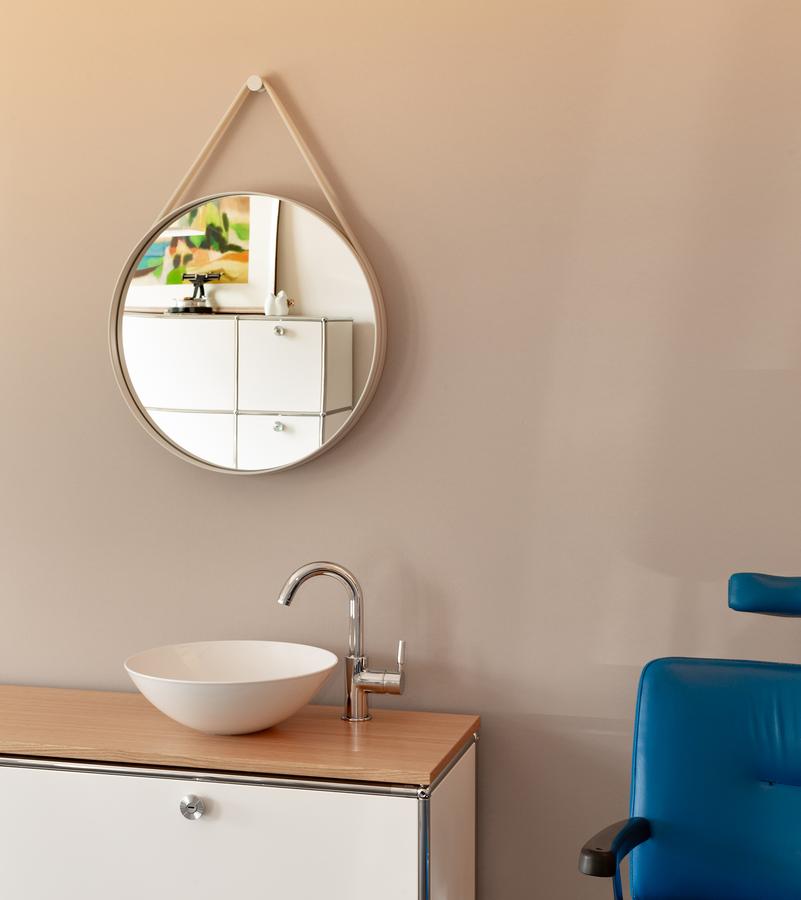 tafereel opmerking Kunstmatig Hay Strap Mirror, ø 70 cm, Grey by Hay - Designer furniture by smow.com