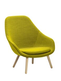 About A Lounge Chair High AAL 92 Hallingdal 420 - yellow|Lacquered oak|With seat cushion