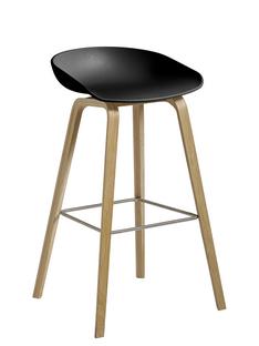 About A Stool AAS 32 Bar version: seat height 74 cm|Soap treated oak|Black