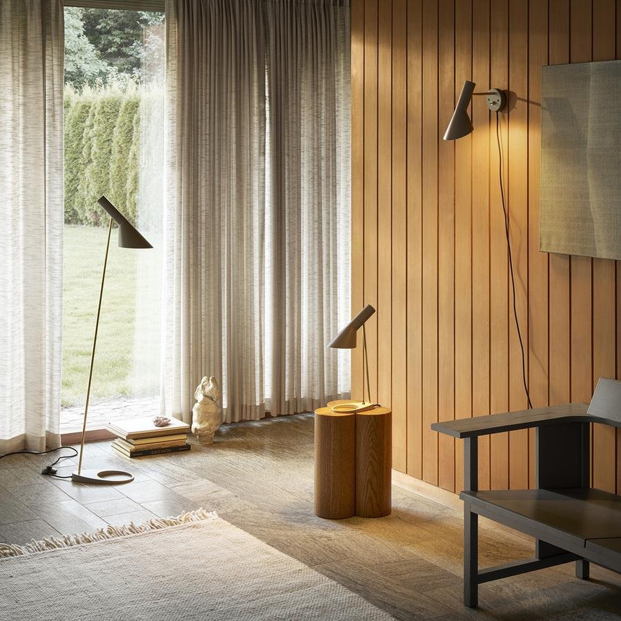 AJ Wall Lamp, Grey/Brass | Louis Poulsen | by Arne Jacobsen
