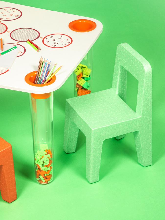 Silla infantil Seggiolina Pop de Magis. Muebles infantiles de diseño  moderno.