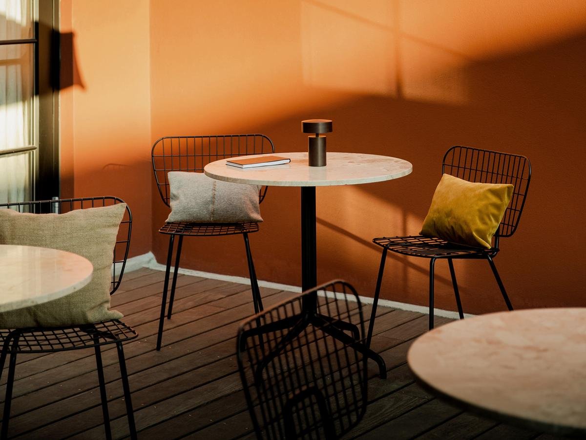 menu column table lamp