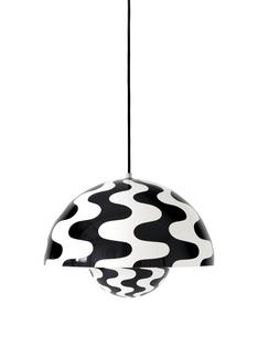 Flowerpot VP7 Pendant Lamp Black/white