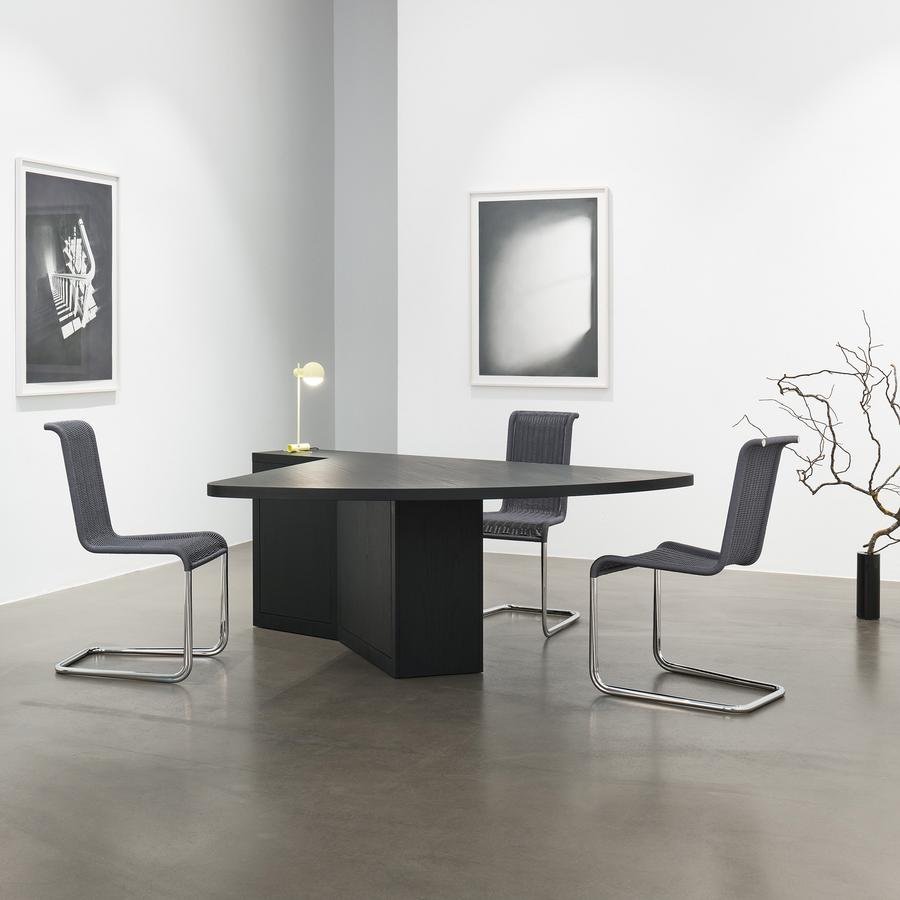 【新品】TECTA | B20 CHAIR SMOKY GREY B20 | Tecta | Cantilever Chairs - Designer furniture from smow