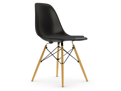 Vitra Eames Plastic Side Chair DSW, Deep black, seat Dark grey, Standard version - 43 cm, Yellowish maple Charles & Ray Eames, 1950 - Designer by smow.com