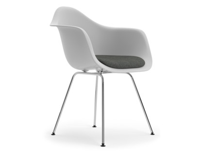 Eames Plastic Armchair RE DAX Cotton white|With seat upholstery|Nero / ivory|Standard version - 43 cm|Chrome-plated