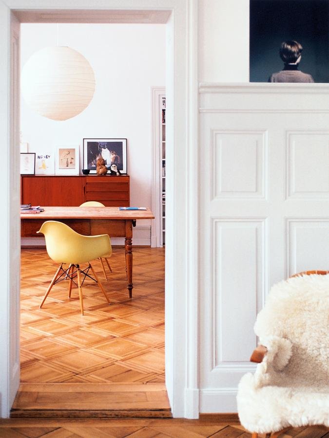 Vitra Eames Plastic Armchair DAW by Charles & Ray Eames, 1950