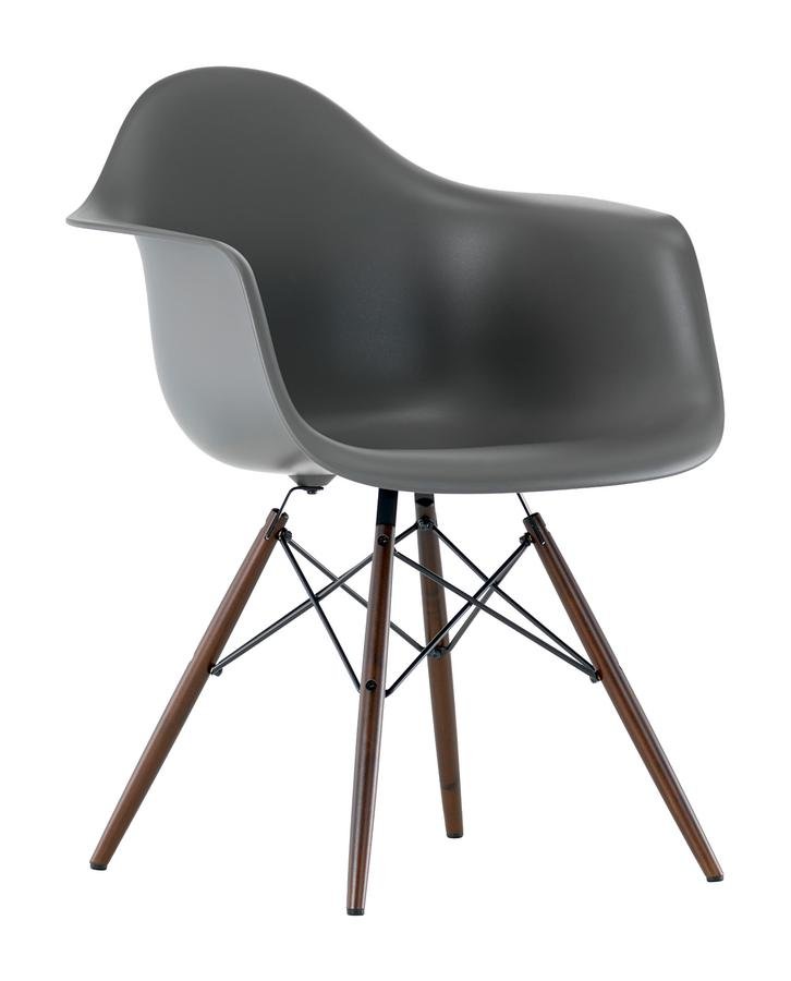 Vitra Eames Plastic Armchair DAW by Charles u0026 Ray Eames, 1950 Designer furniture by smow com Vitra Eames Plastic Armchair DAW by Charles u0026 Ray Eames, 1950 Designer furniture by smow com