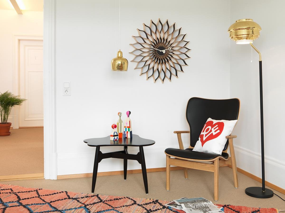 Vitra Sunflower Clock by Nelson, 1958 Designer furniture by