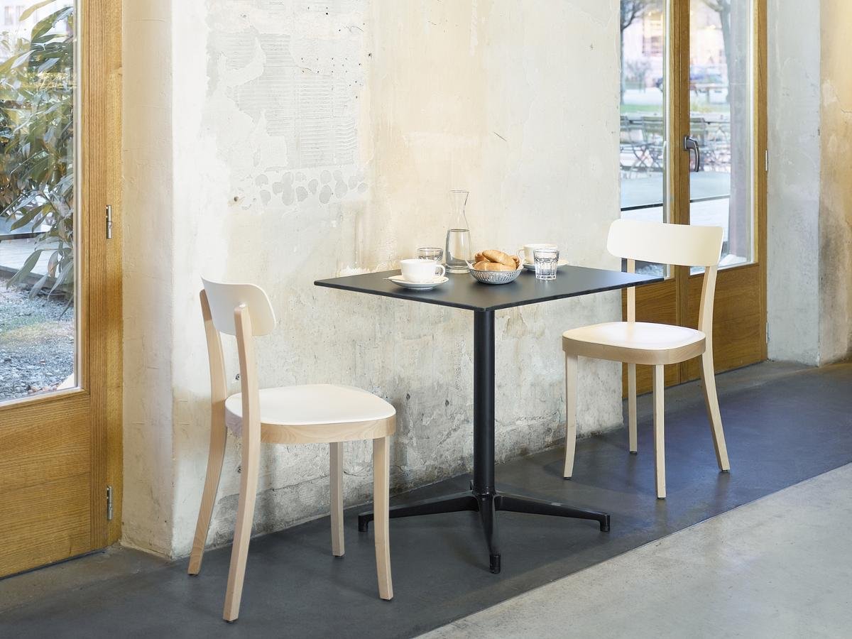 Vitra Bistro Table Outdoor, round (Ø 796), solid-core, white by ... Vitra Bistro Table Outdoor, round (Ø 796), solid-core, white by ...