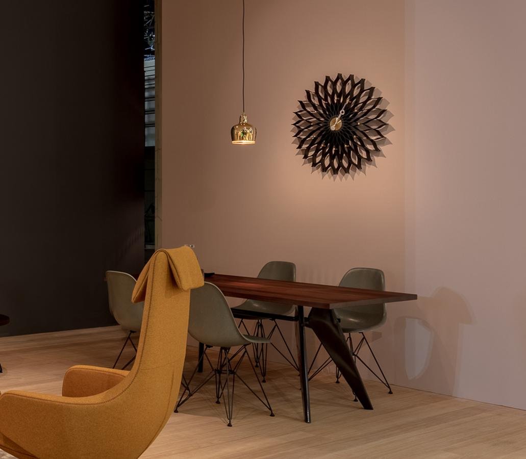 Sunflower Clock Black | Vitra | Clocks - Designer furniture