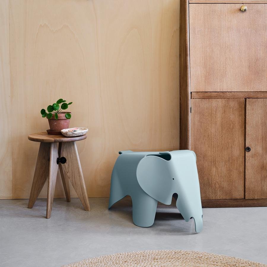ジャンプルーヴェVitra Tabouret Bois solvay スツール Tabouret Solvay Stool by Jean Prouve for Vitra | hive