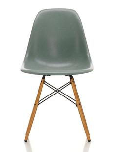 Eames Fiberglass Chair DSW Eames sea foam green|Yellowish maple