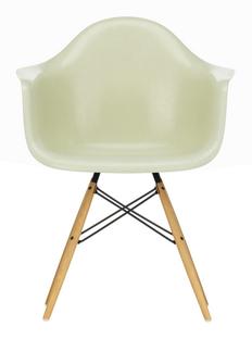 Eames Fiberglass Armchair DAW Eames parchment|Ash honey tone