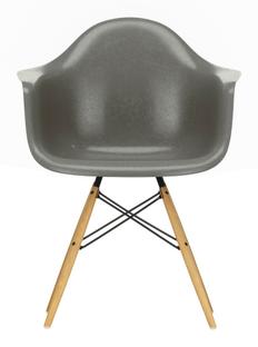 Eames Fiberglass Armchair DAW Eames raw umber|Ash honey tone