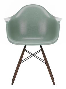 Eames Fiberglass Armchair DAW Eames sea foam green|Dark maple