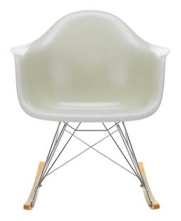 Eames Fiberglass Armchair RAR Eames parchment|Chrome-plated|Yellowish maple