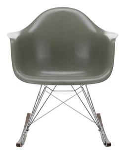 Eames Fiberglass Armchair RAR Eames raw umber|Chrome-plated|Dark maple