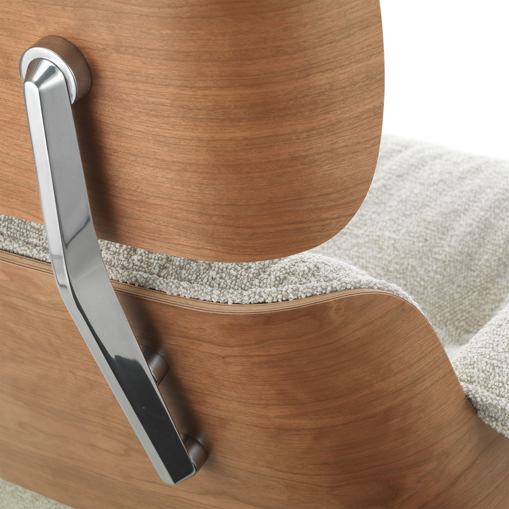 Eames Lounge Chair Ottoman Nubia, Cream sand american cherry