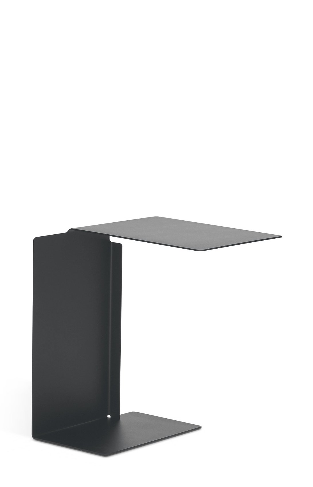 classicon-diana-side-table-
