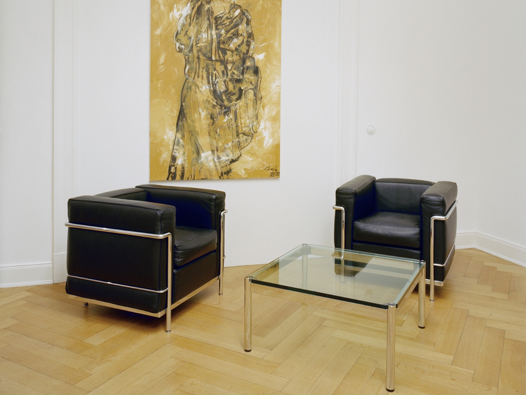 High-quality design classics in the waiting room