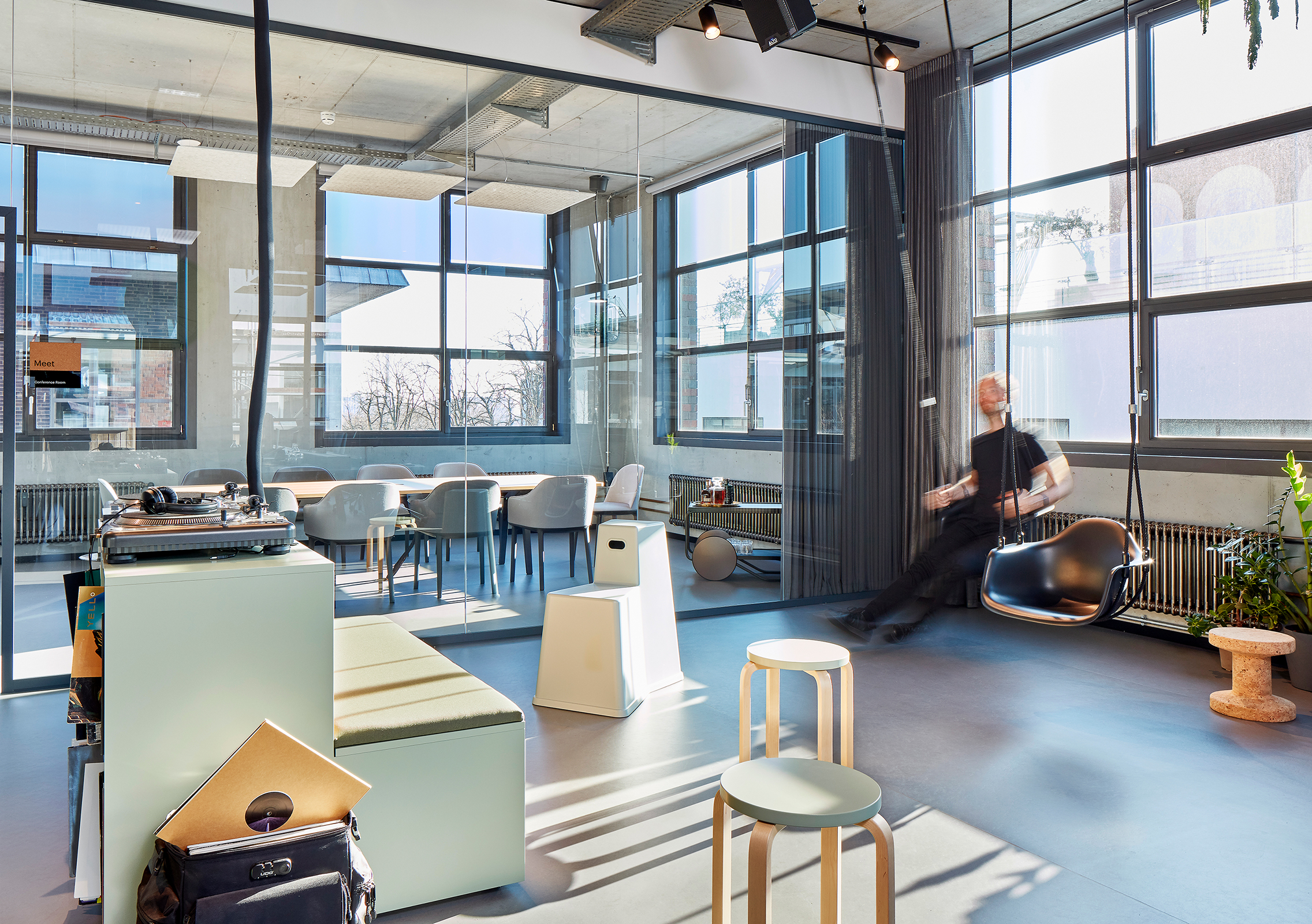 Das Büro als Treffpunkt