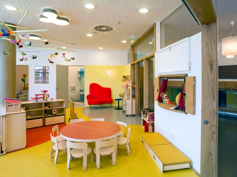 Children's Stool N65 | Artek | by Alvar Aalto, 1935 - Originals