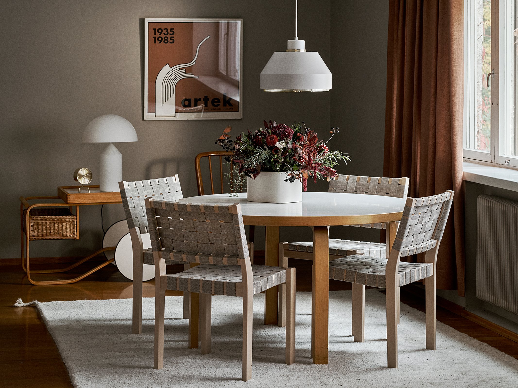 Tripod Desk Clock | Vitra | Clocks - Designer furniture from smow
