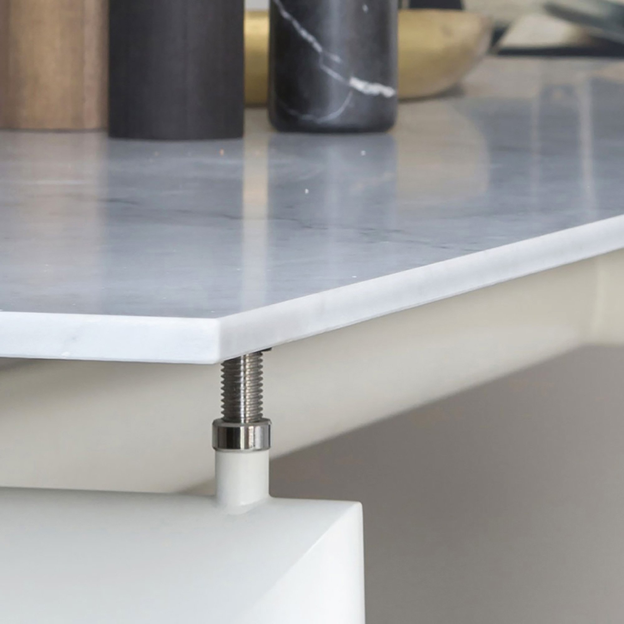 6 Table tube d'avion | Cassina | by Le Corbusier, Pierre Jeanneret