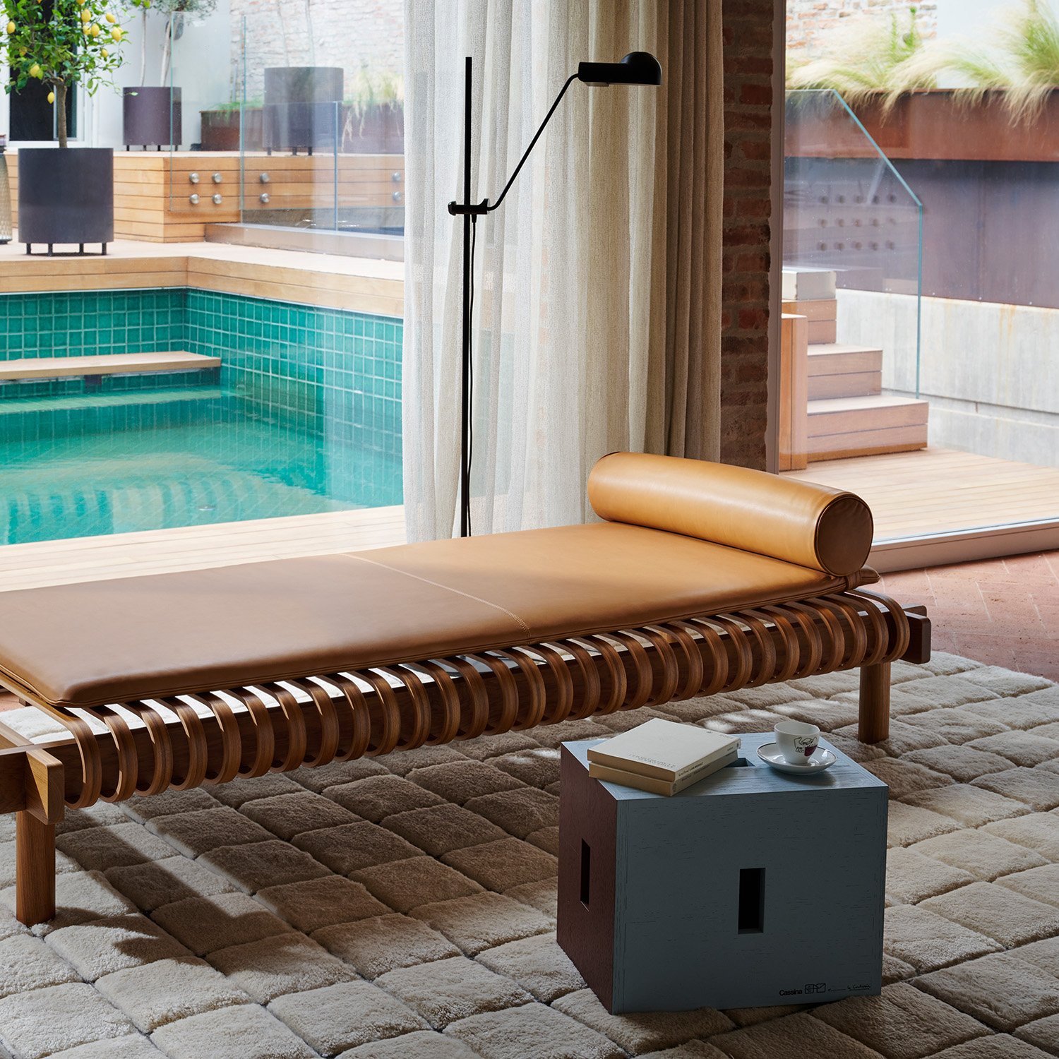 スツール Cassina LC14 TABOURET CABANON LC14 Tabouret Cabanon | Made by Cassina – Luminaire