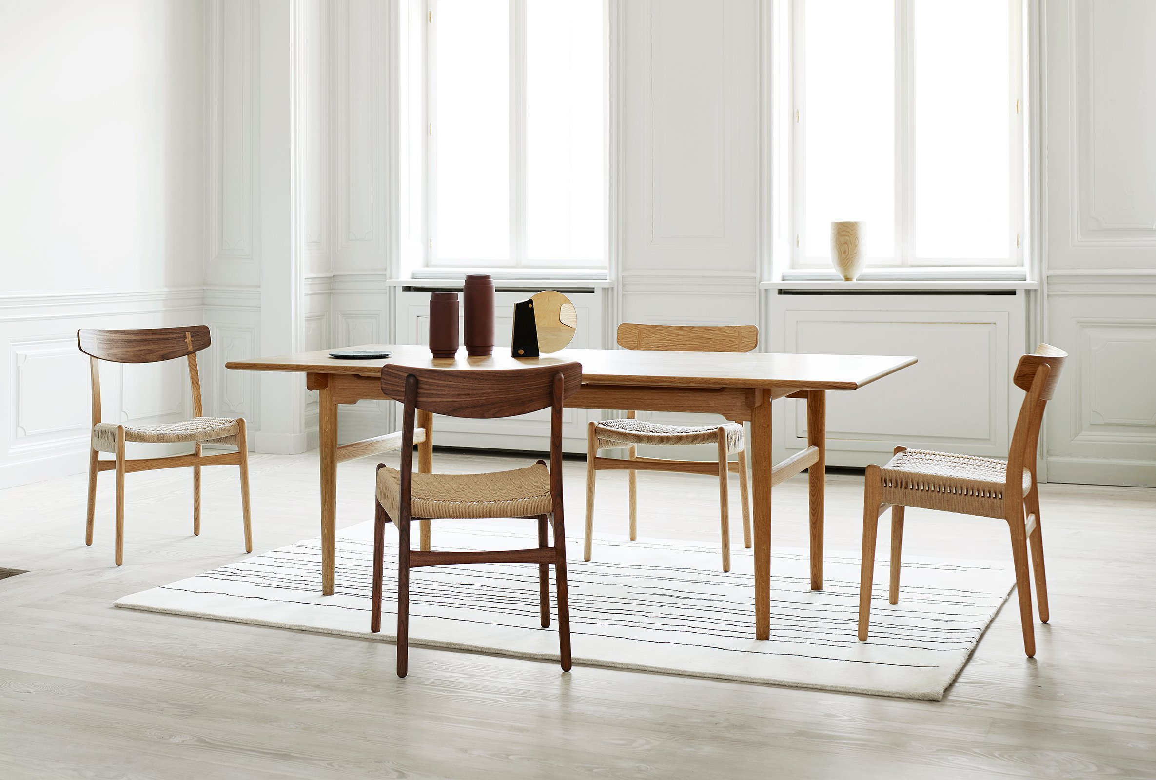 CH327 Table | Carl Hansen & Søn | by Hans J. Wegner, 1962