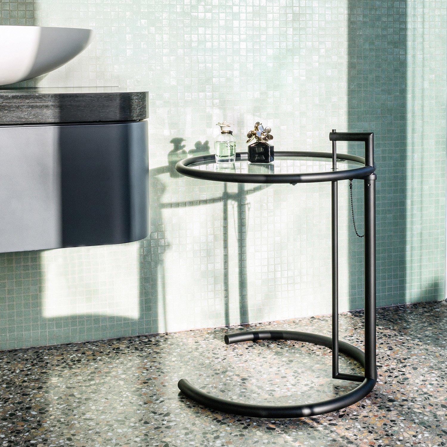 Adjustable Table E 1027 Black Version, Crystal glass clear