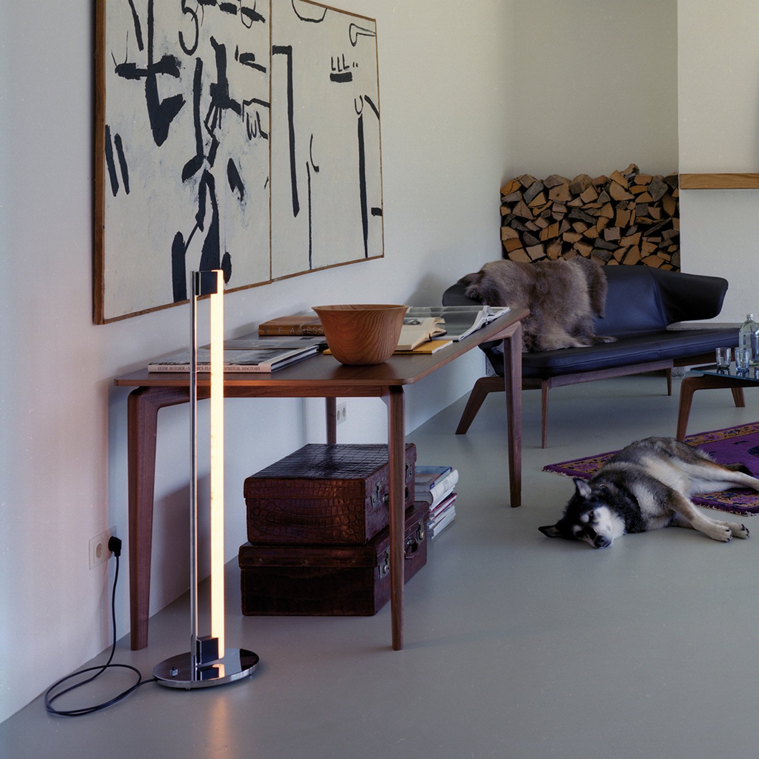 Tube Light Floor Lamp, Black lacquered | ClassiCon | by Eileen