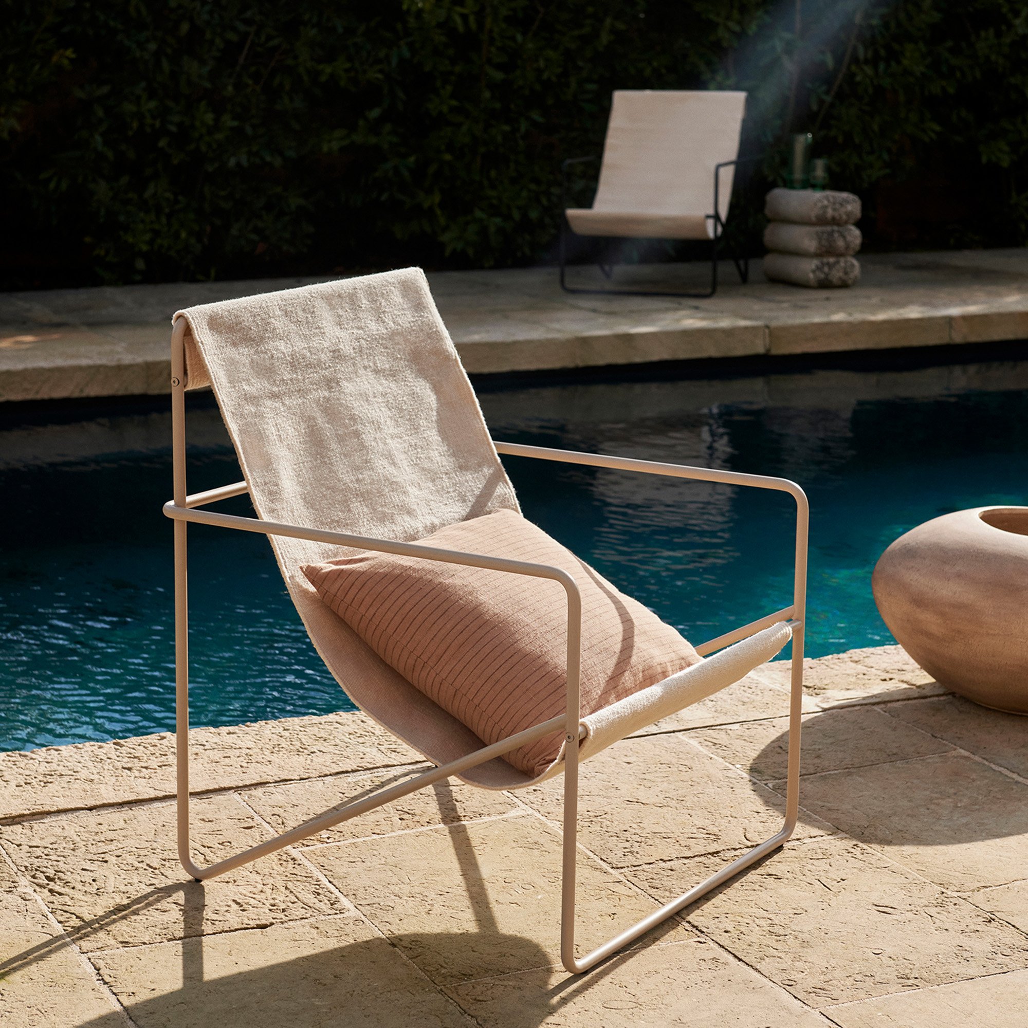 希少　ferm LIVING Desert Lounge Chair Desert lounge chair | Ferm Living → NordicNest.pl