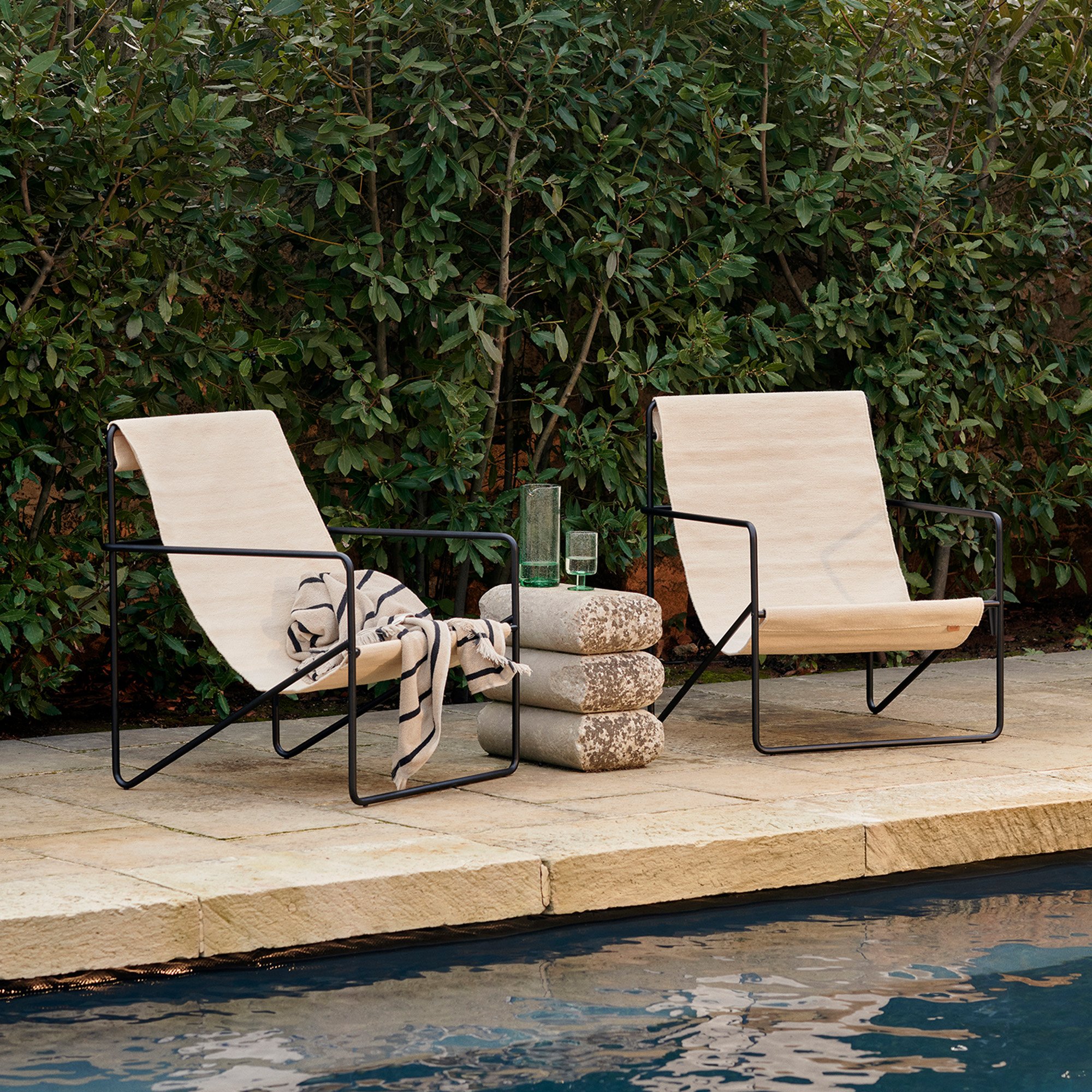 【クッション付】ferm living desert lounge chair Desert Lounge Chair, Black / sand | Ferm Living | Lounge