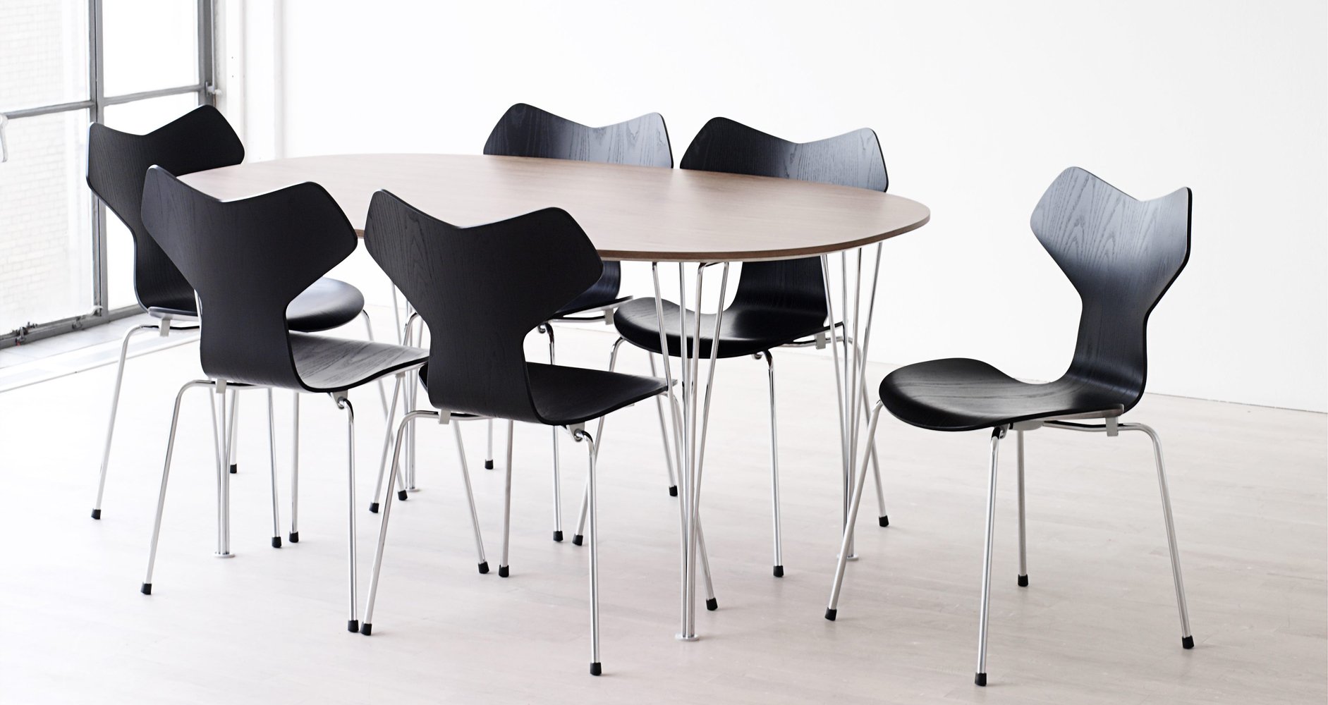 Fritz Hansen GRAND PRIX CHAIR ブラック Fritz Hansen GRAND PRIX CHAIR ブラック Fritz Hansen Grand