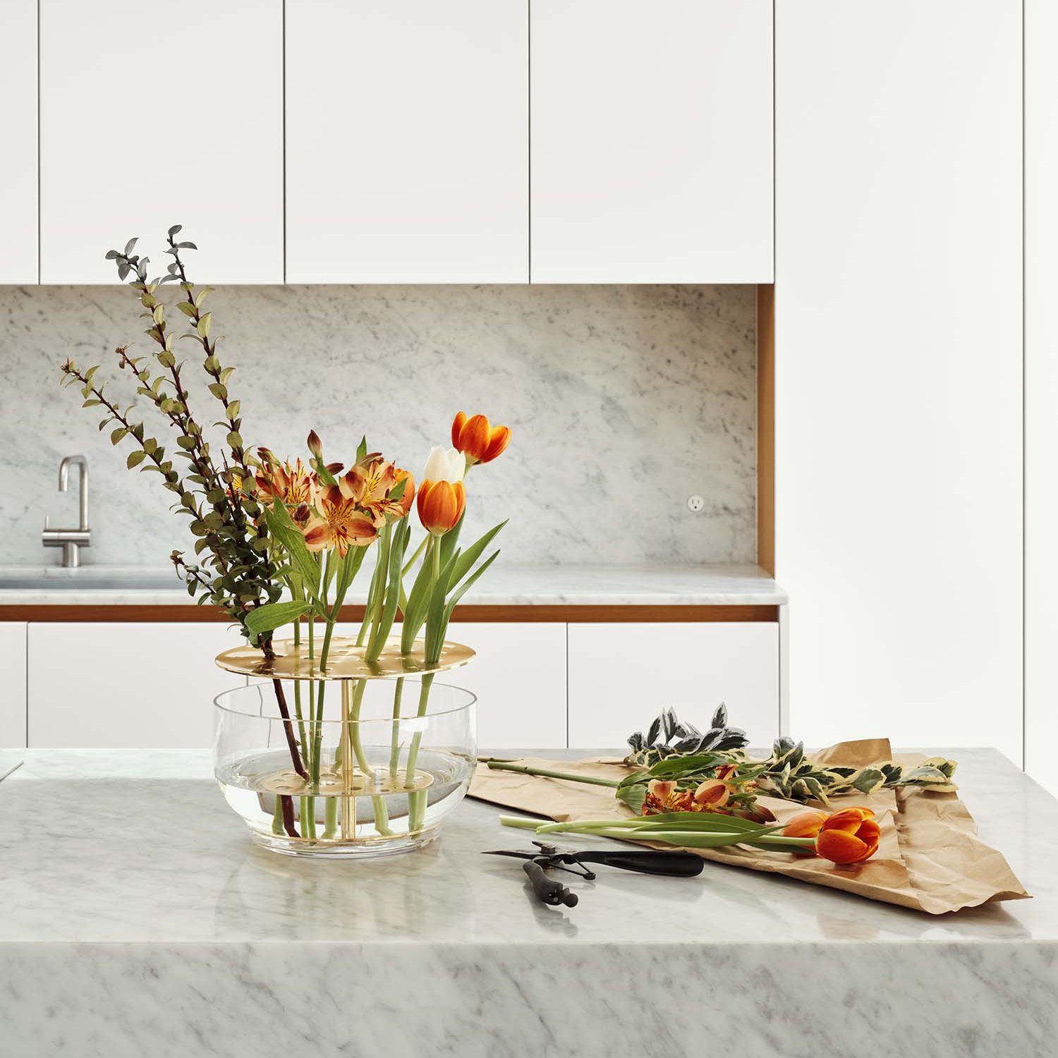 Objects Ikebana Vase, Small (Ø 12 cm), Brass plated | Fritz Hansen