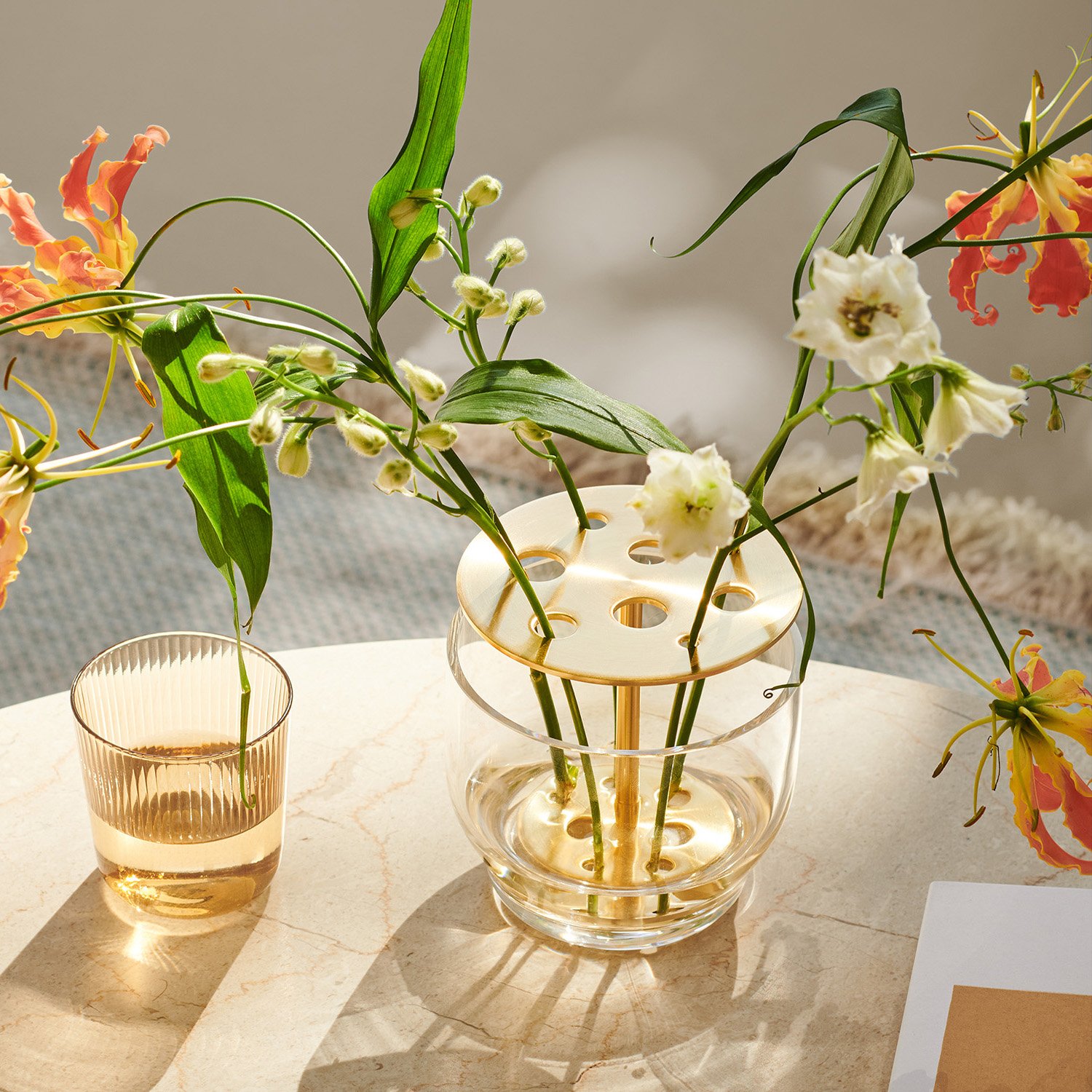 Objects Ikebana Vase, Small (Ø 12 cm), Brass plated | Fritz