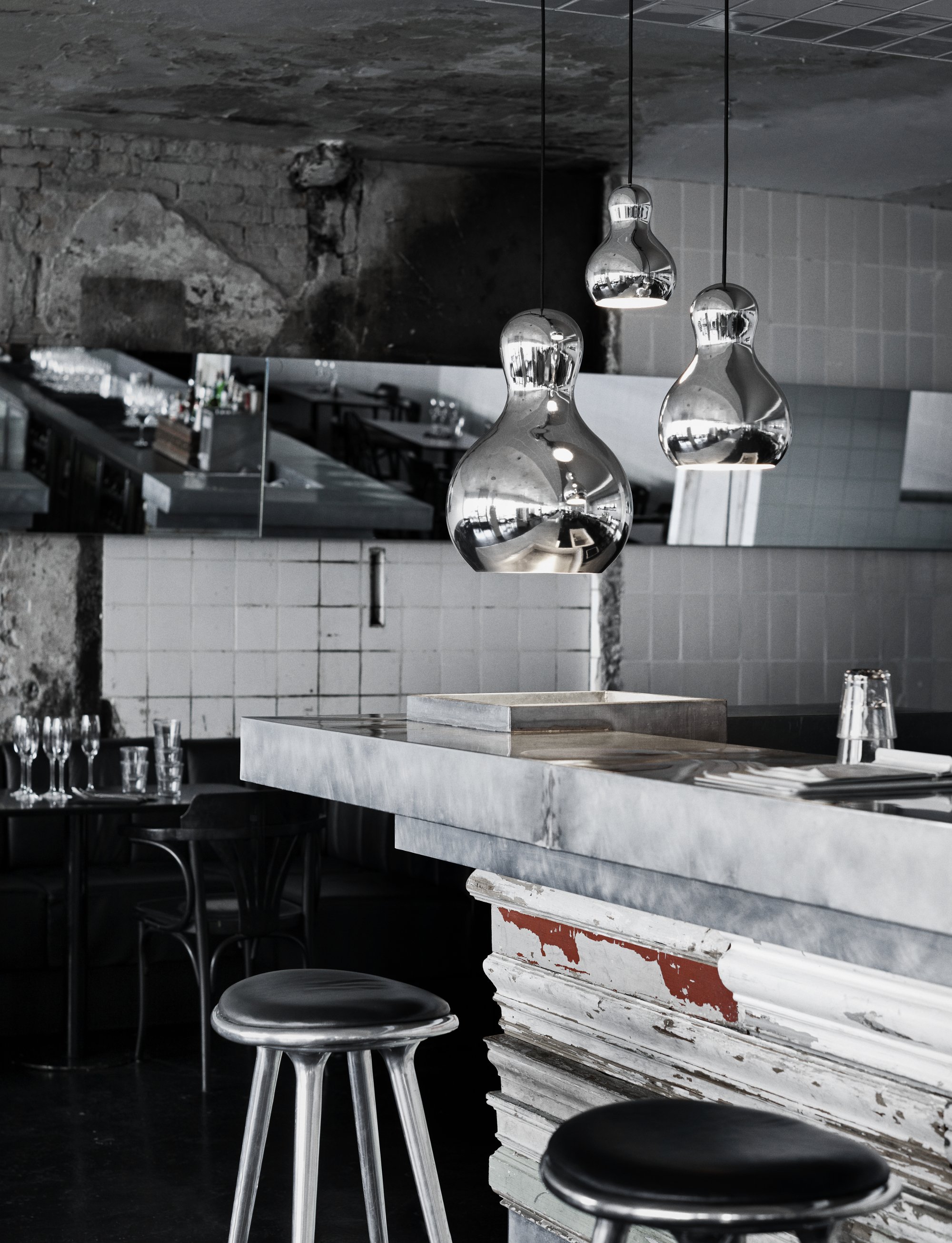 Calabash Pendant Lamp | Fritz Hansen | Pendant Lights & Ceiling
