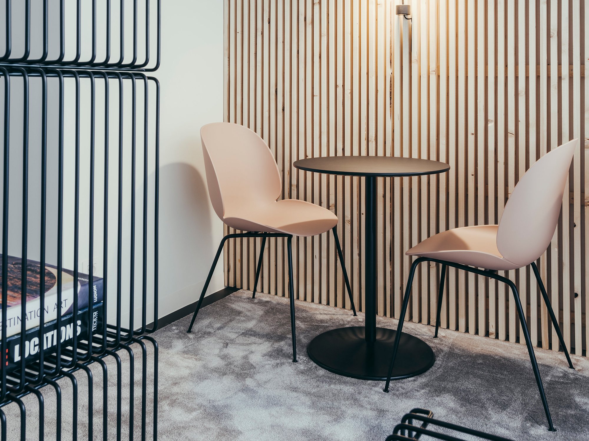 Beetle Dining Chair, Sweet pink, Charcoal black | Gubi Beetle Dining Chair, Sweet pink, Charcoal black | Gubi
