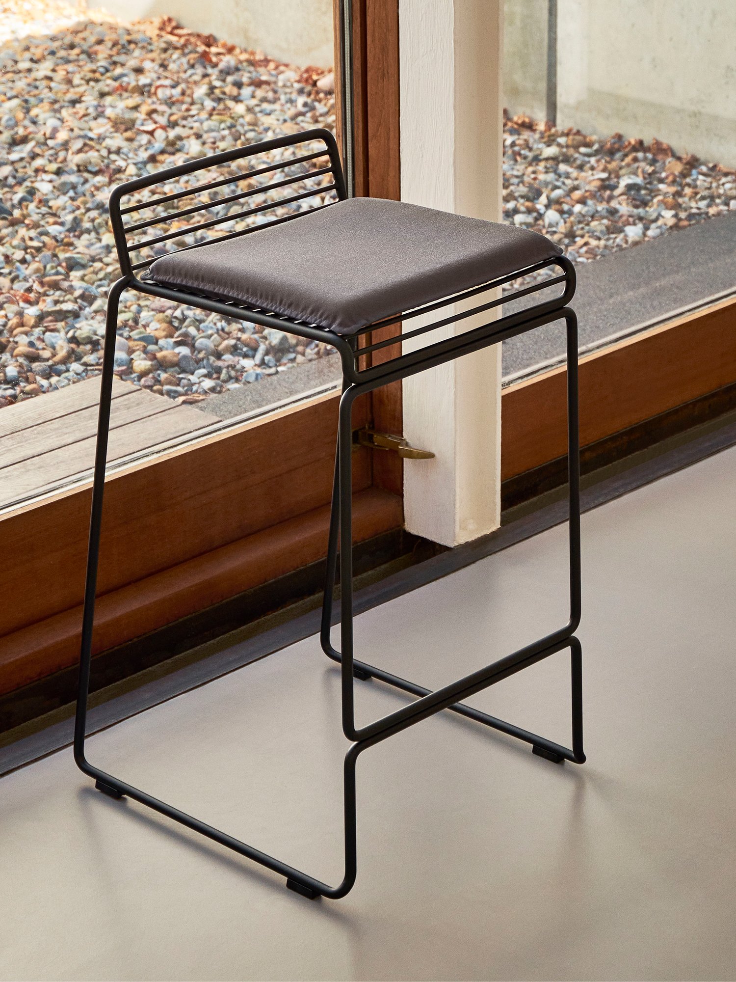 HAY HEE BAR STOOL LOW H65 ブラック② HAY HEE BAR STOOL LOW H65 ブラック② Hee Bar Stool | Hay | Bar