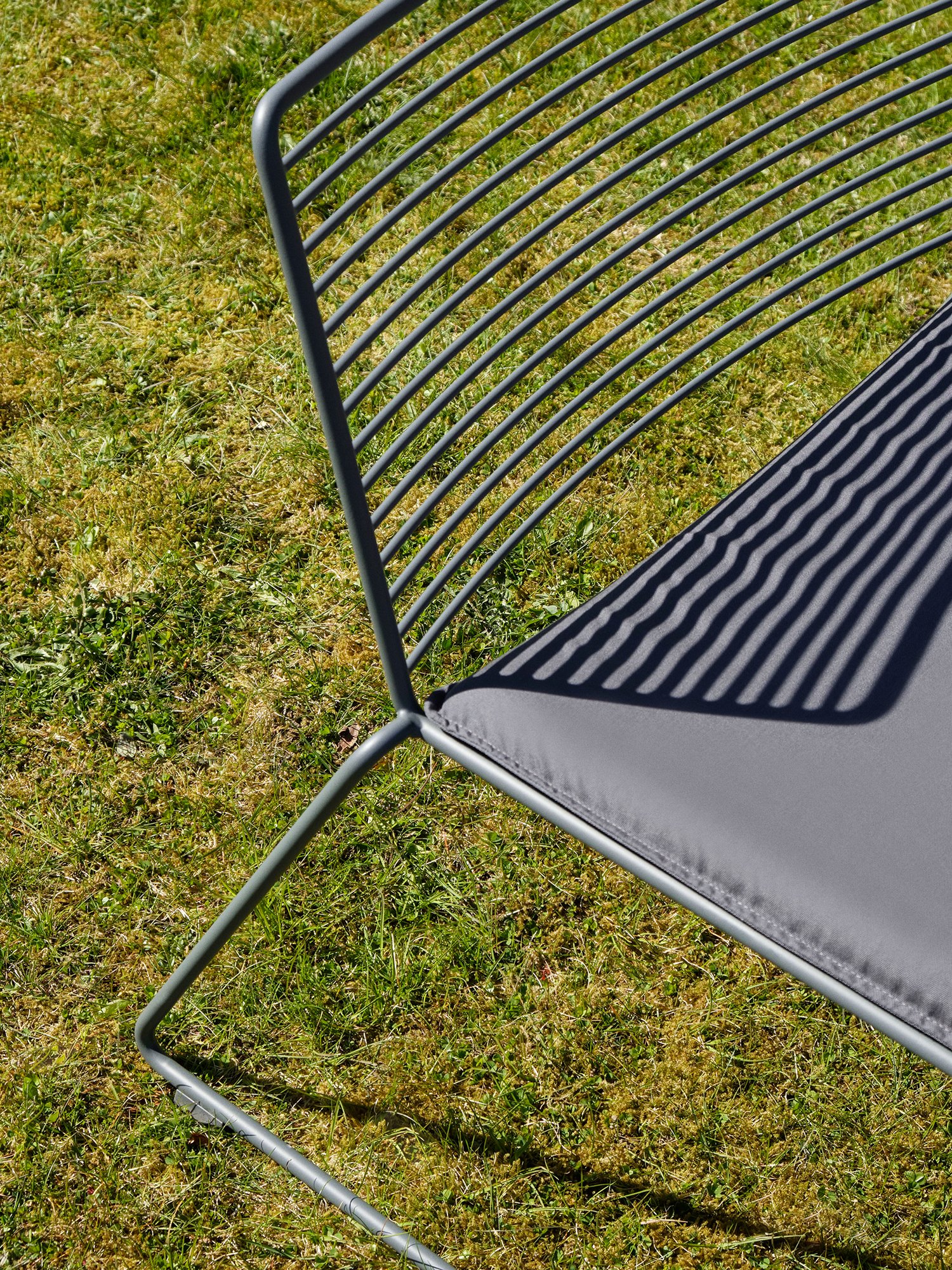 Hee Lounge Chair, Asphalt | Hay | Hay - Designer furniture from smow