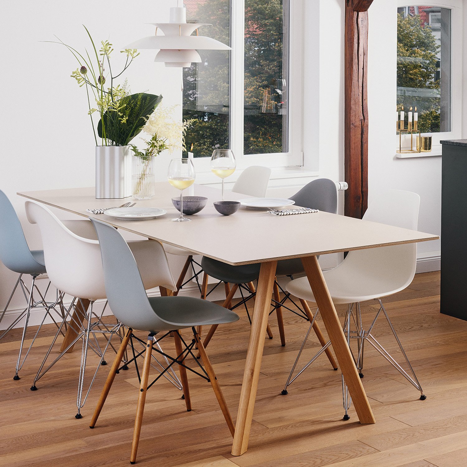 Copenhague Table CPH30, L 200 x W 90 x H 74, Lacquered oak