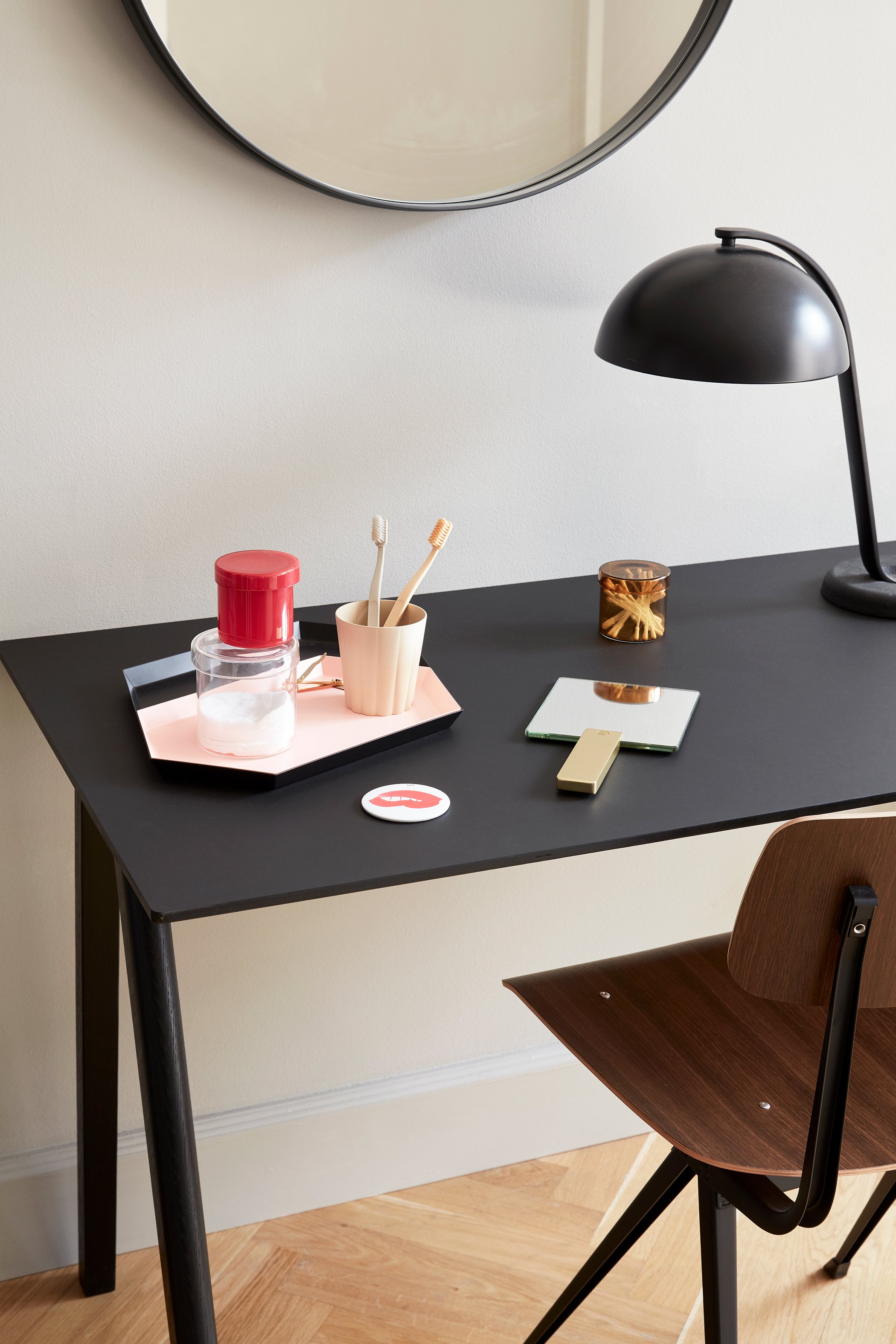 Copenhague Desk CPH90, Lacquered oak, Oak veneer | Hay