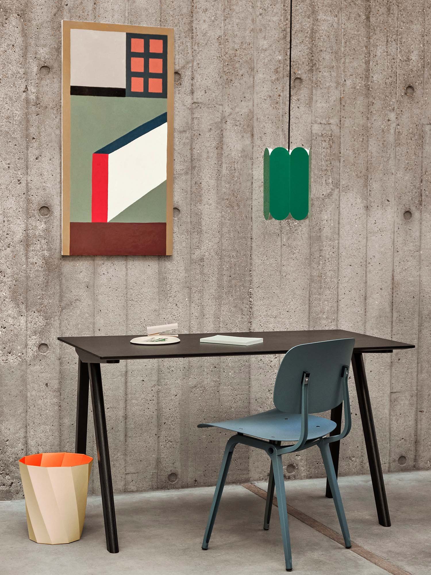 Copenhague Desk CPH90, Lacquered oak, Linoleum off-white