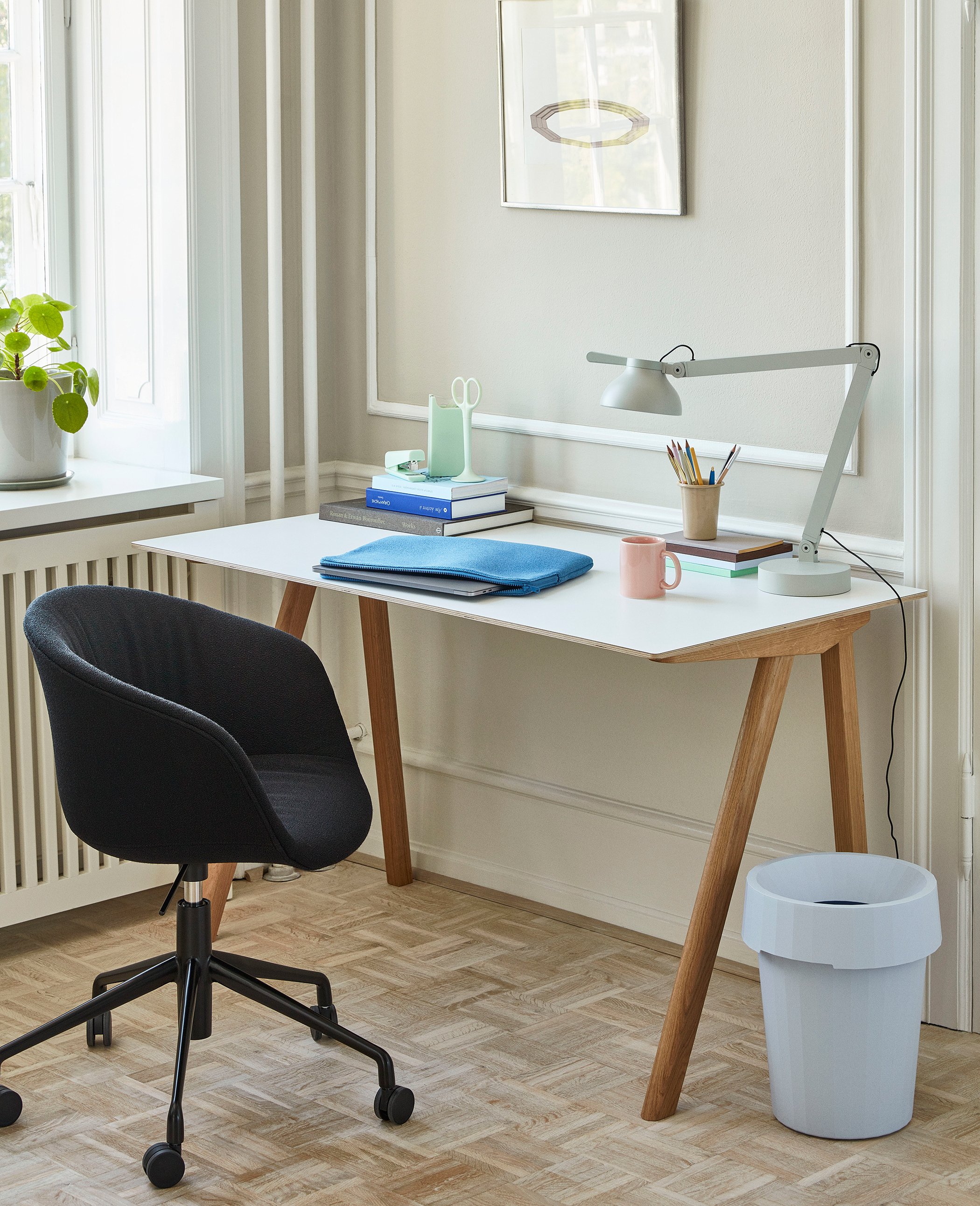 Copenhague Desk CPH90 | Hay | Desks - Designer furniture from smow