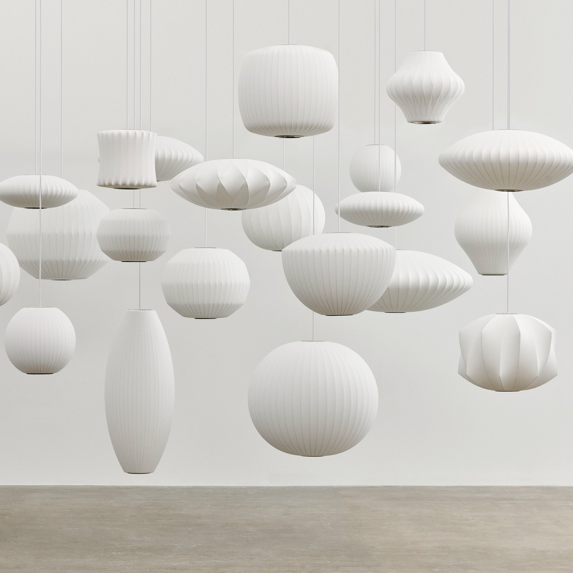 Nelson Bubble Pendant Lamp, Ball Bubble, Medium | Hay | Pendant