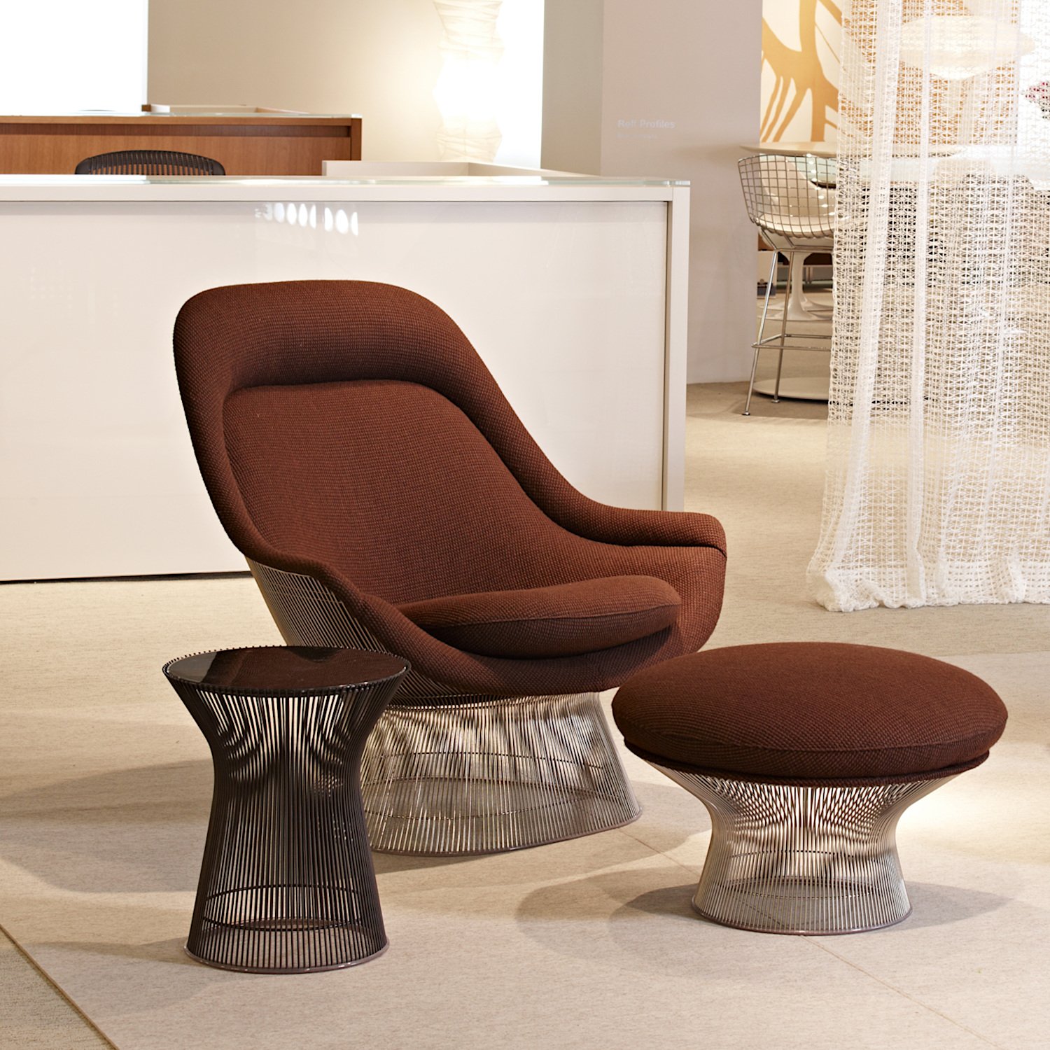 Platner Side Table, Bronze, metallic, Bronzed glass | Knoll